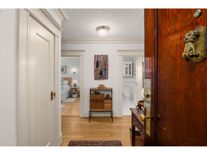 Property Photo:  2083 NW Johnson St 66  OR 97209 