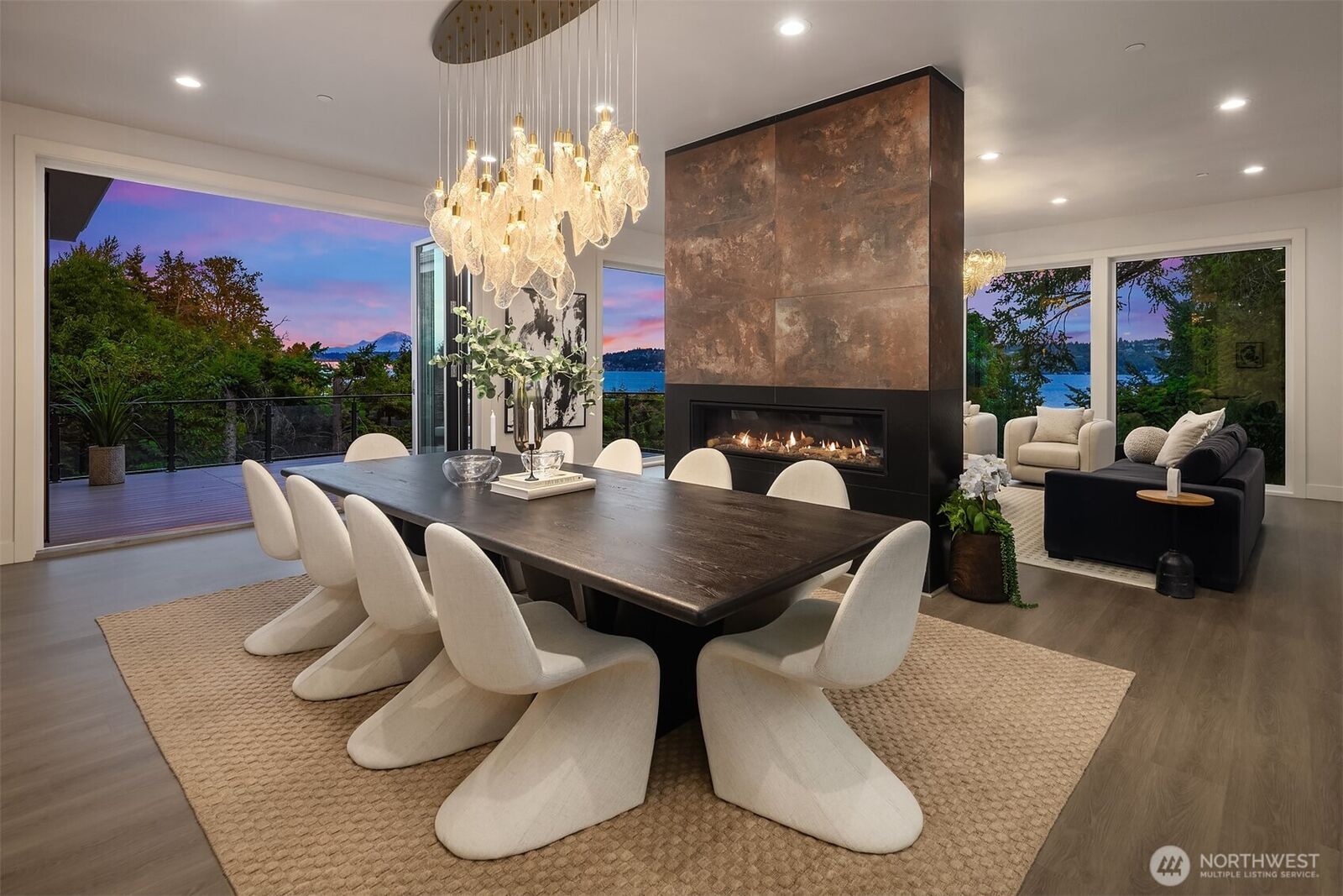 Property Photo:  8243 W Mercer Way  WA 98040 