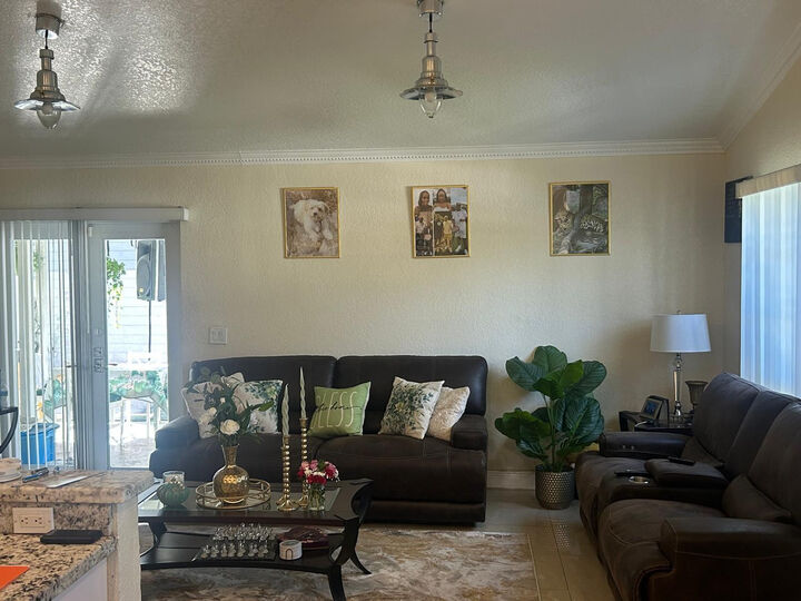 Property Photo:  1281 SW 85th Avenue  FL 33025 