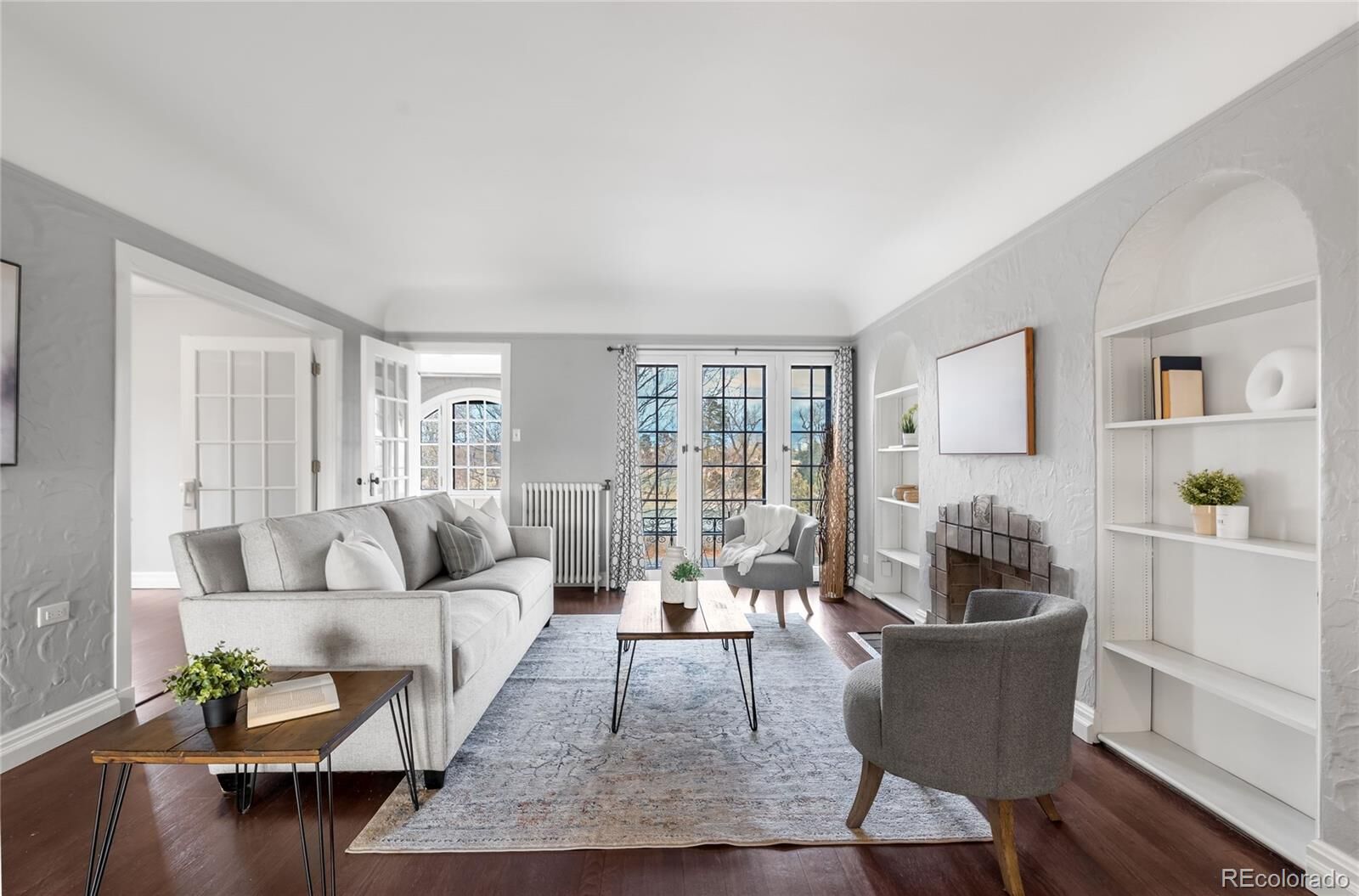 Property Photo:  1 N Downing Street 5  CO 80218 