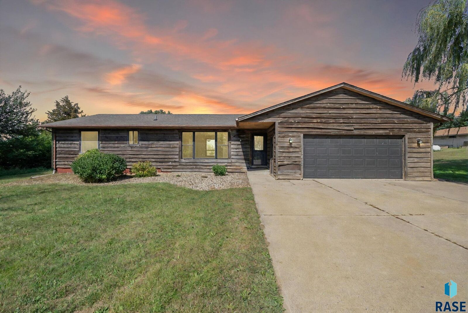 Property Photo: 48186 265th St SD 57005