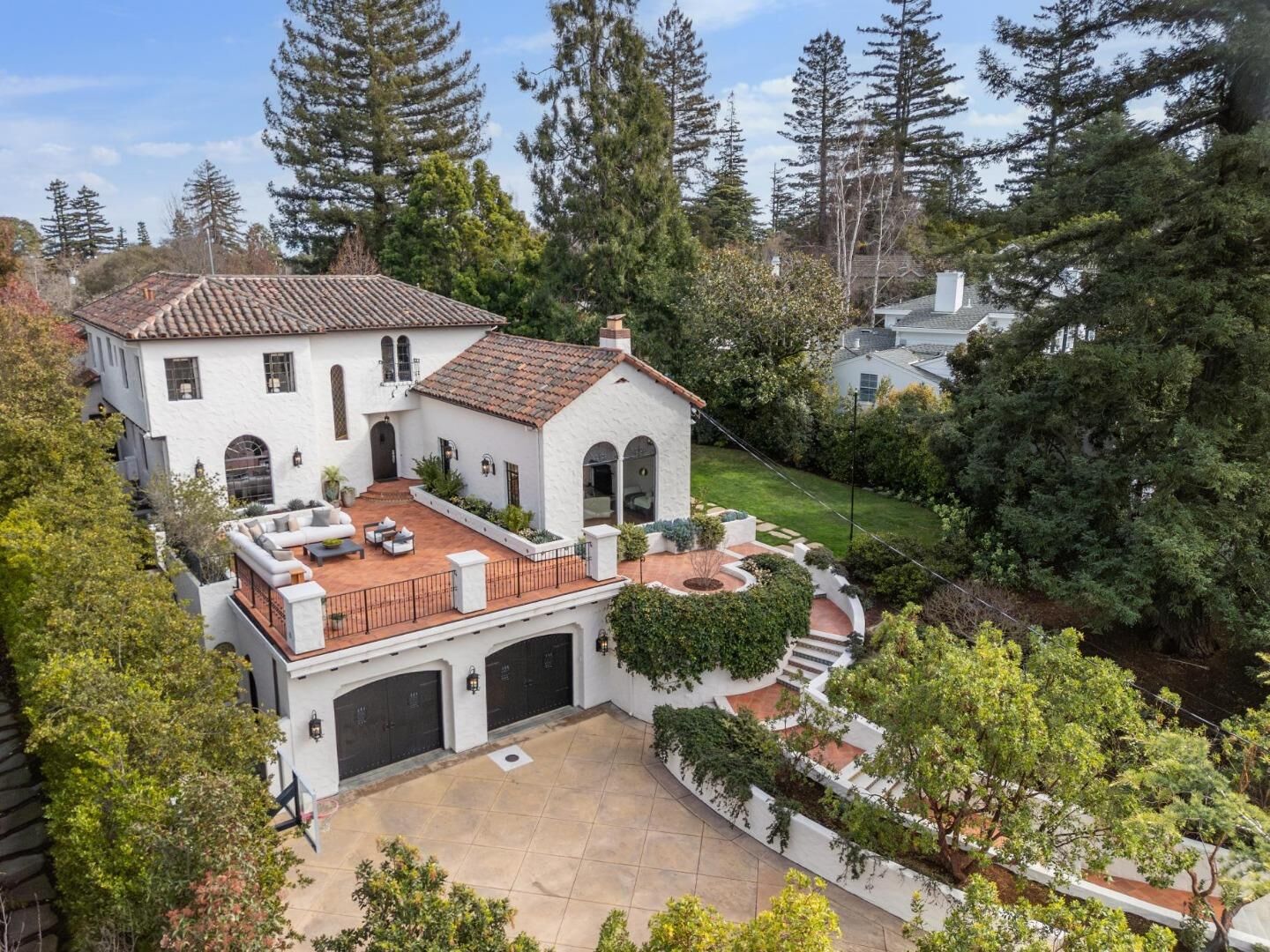 Property Photo:  414 Edgewood Road  CA 94402 