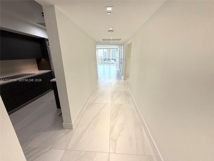 Property Photo: 1850 S Ocean Dr 1808 FL 33009
