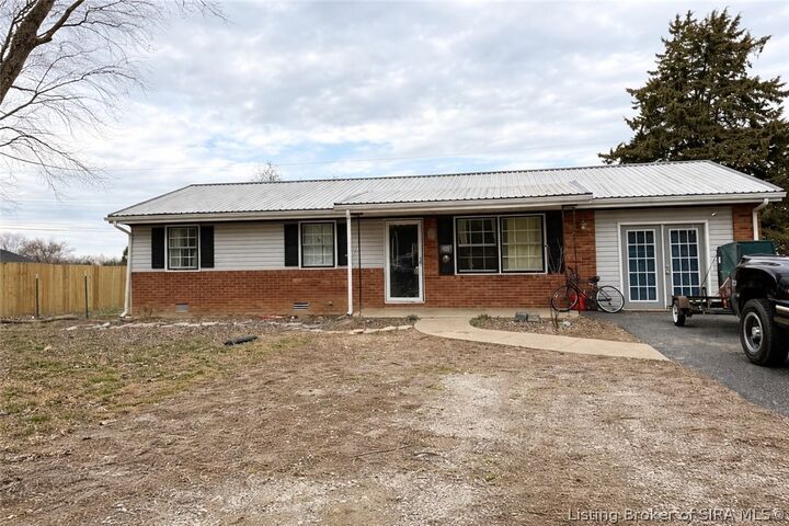 Property Photo: 2099 E Gardner Lane IN 47250