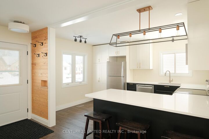 Property Photo:  123 Towerhill Road  ON K9H 7M7 