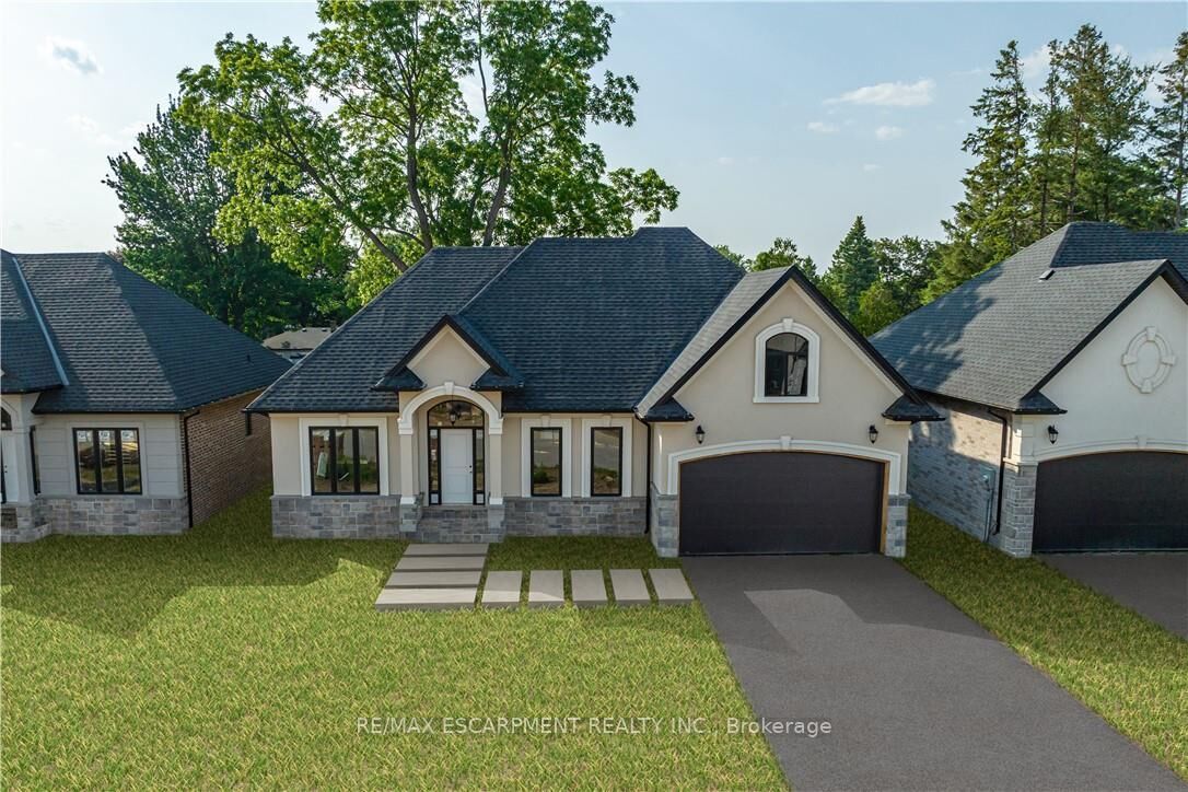 Property Photo:  35 Cesar Place  ON L9G 0G3 