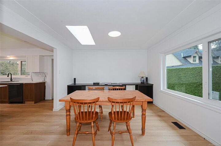 Property Photo:  1667 Extension Rd  BC V9X 1A5 