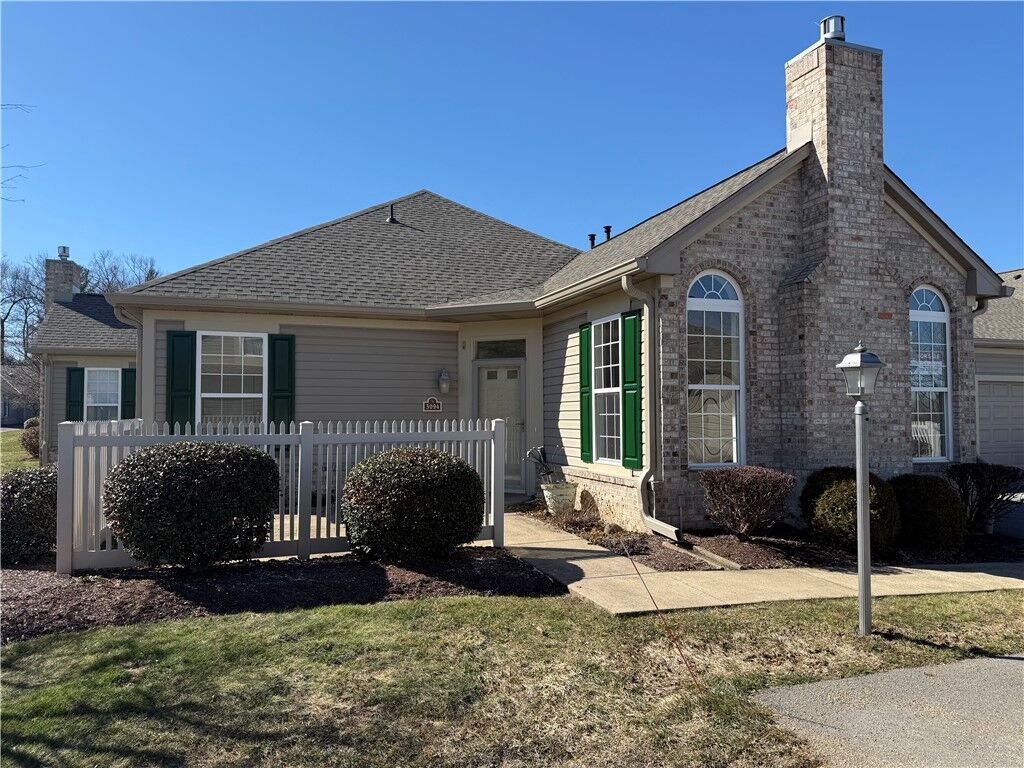 Property Photo:  3094 Kensington Ct  PA 16053 