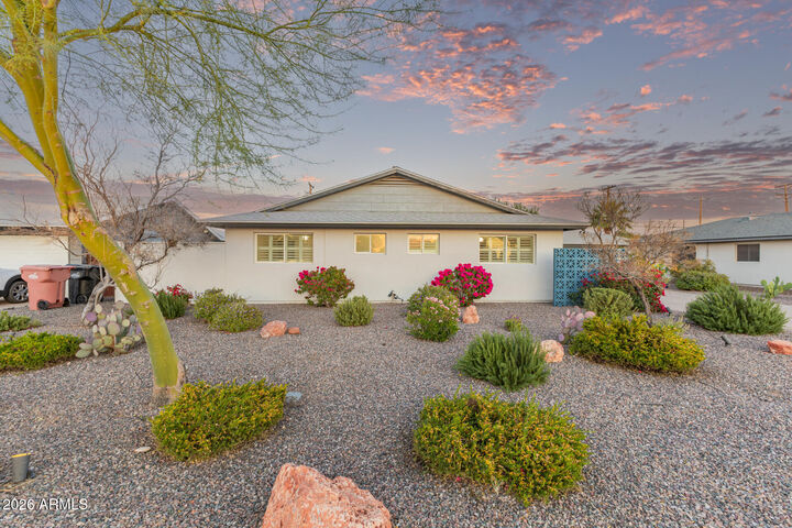 Property Photo:  2421 N 68th Street  AZ 85257 