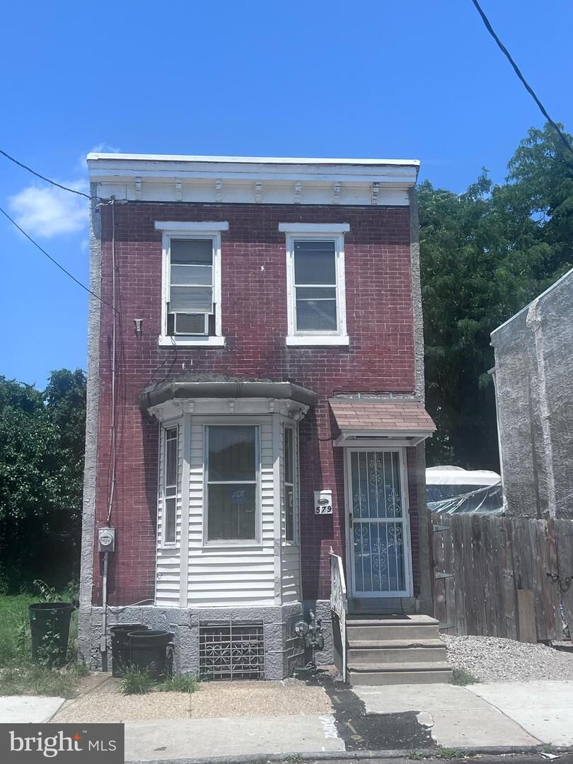 Property Photo:  579 Pine Street  NJ 08103 