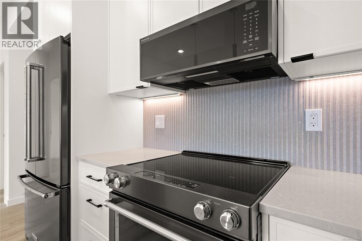 Photo de la propriété: 1102 Esquimalt Road 303 BC V9A 0L3