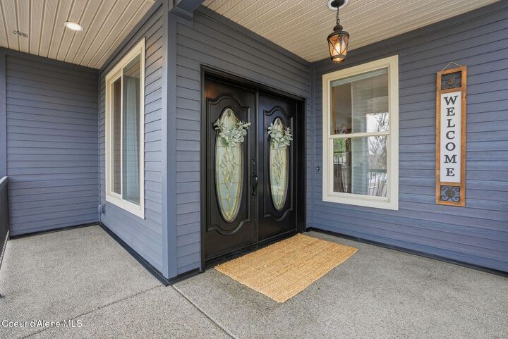 Property Photo: 706 N Dundee Dr ID 83854