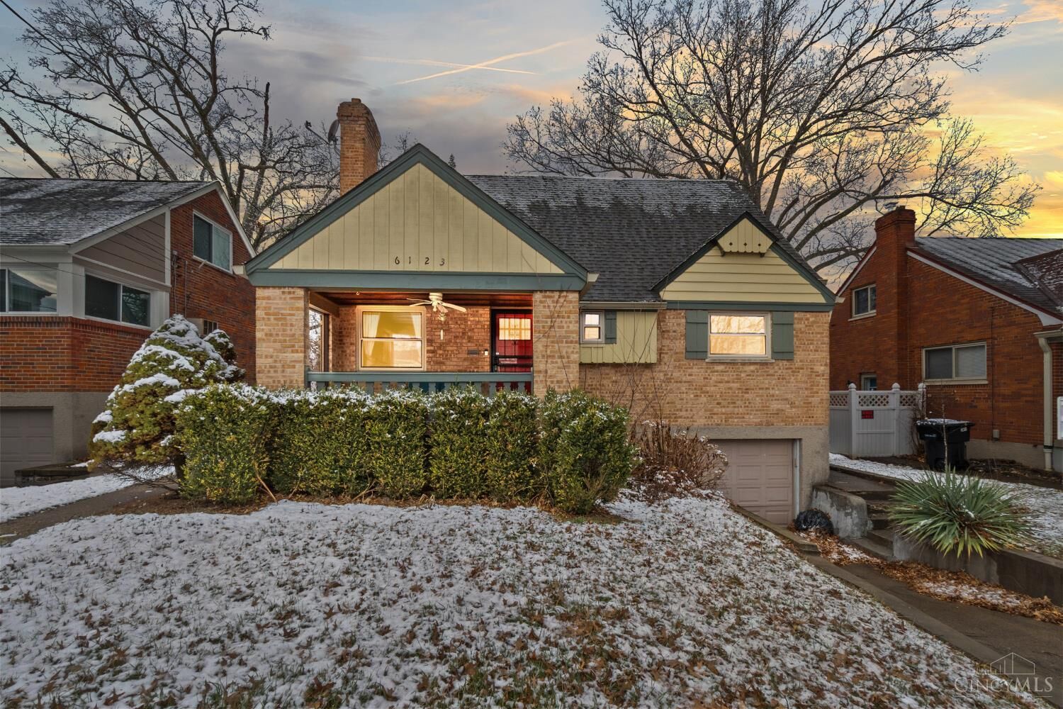 Property Photo:  6123 Kingsford Drive  OH 45224 