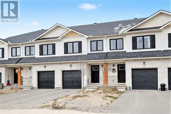 Property Photo: 44 Whitcomb Crescent ON K7A 0C0