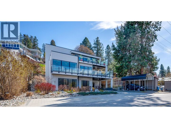11537 Okanagan Centre Road West — photo 1