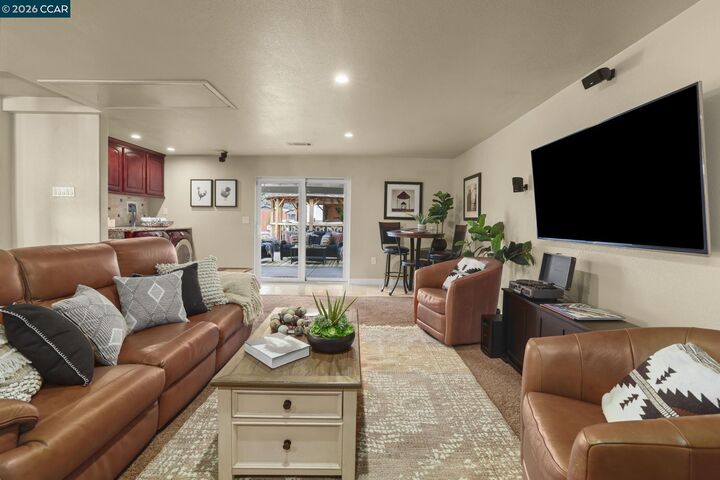 Property Photo:  1536 Lavetta Way  CA 94521 