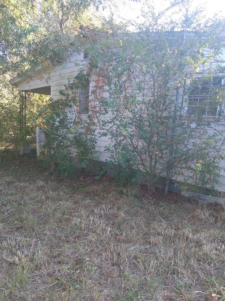 Property Photo:  8197 Lankford Hwy  VA 23416 