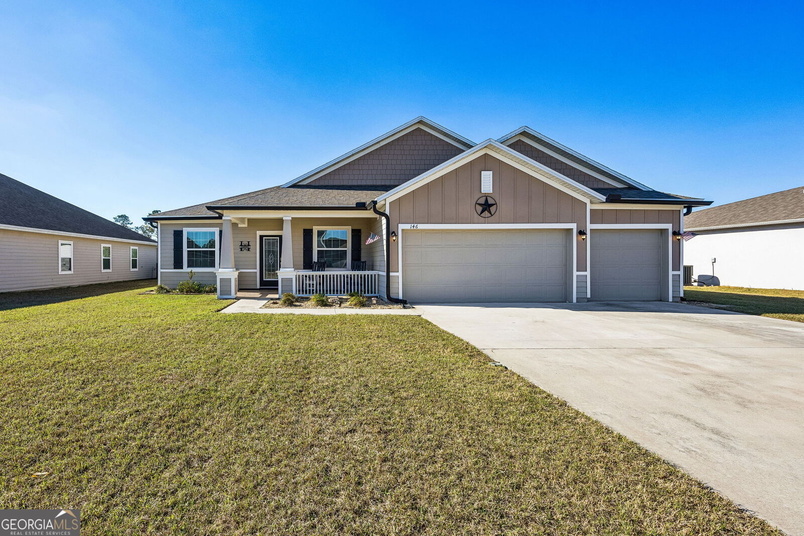 Property Photo:  146 College Street  GA 31548 