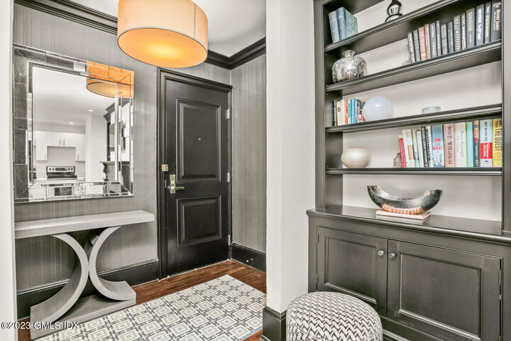 Property Photo:  169 Mason Street 1D  CT 06830 