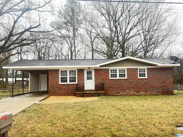 Property Photo:  908 Edgewood Drive  AL 36203 