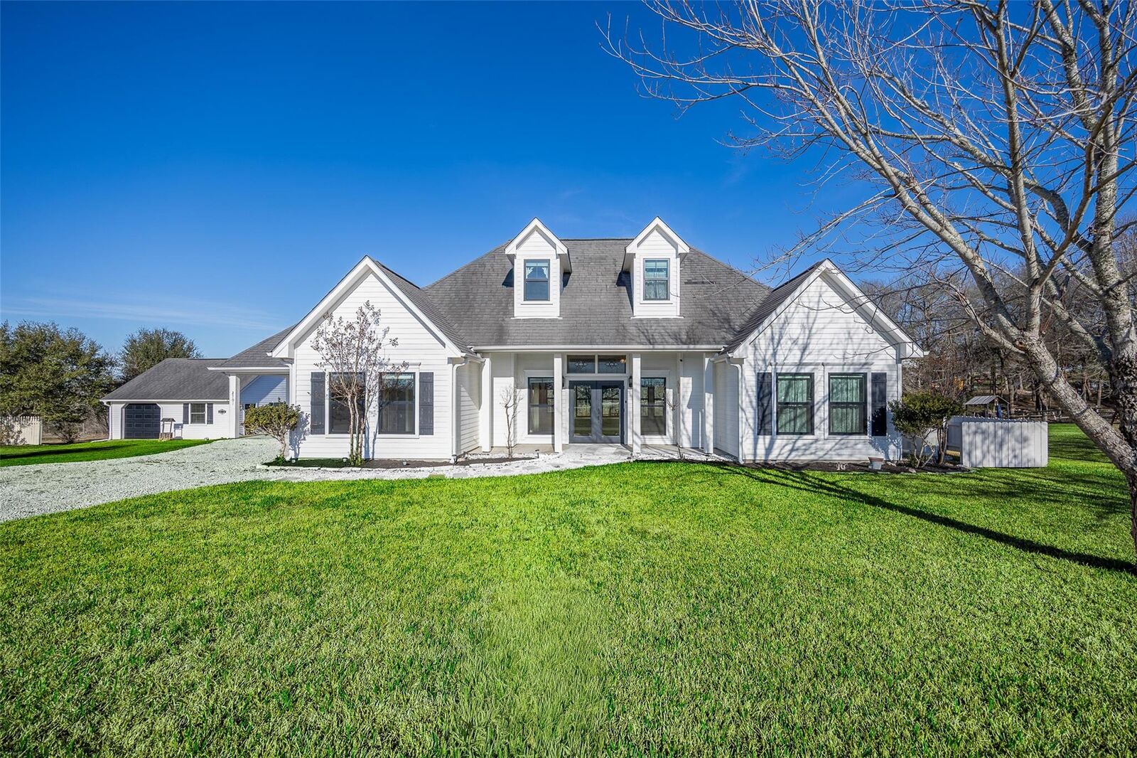 Property Photo:  2701 Bluebonnet Boulevard  TX 77833 