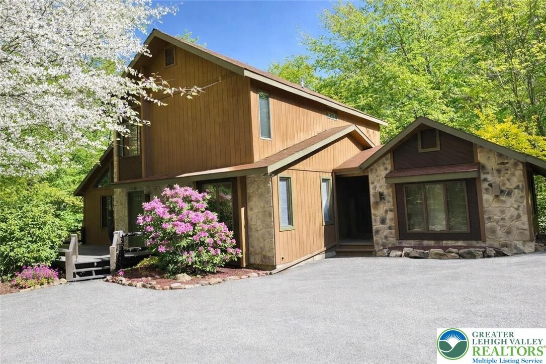 Property Photo:  143 Moseywood Road  PA 18624 