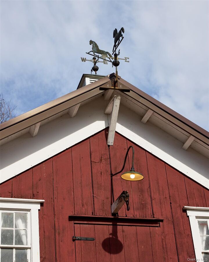 Property Photo:  1376 Salt Point Turnpike  NY 12569 