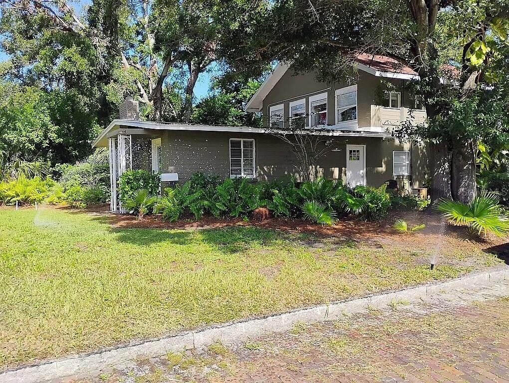 Property Photo:  4701 3rd Avenue S  FL 33711 