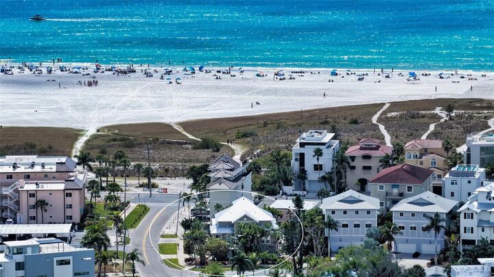 Property Photo:  662 Calle Del Otono  FL 34242 