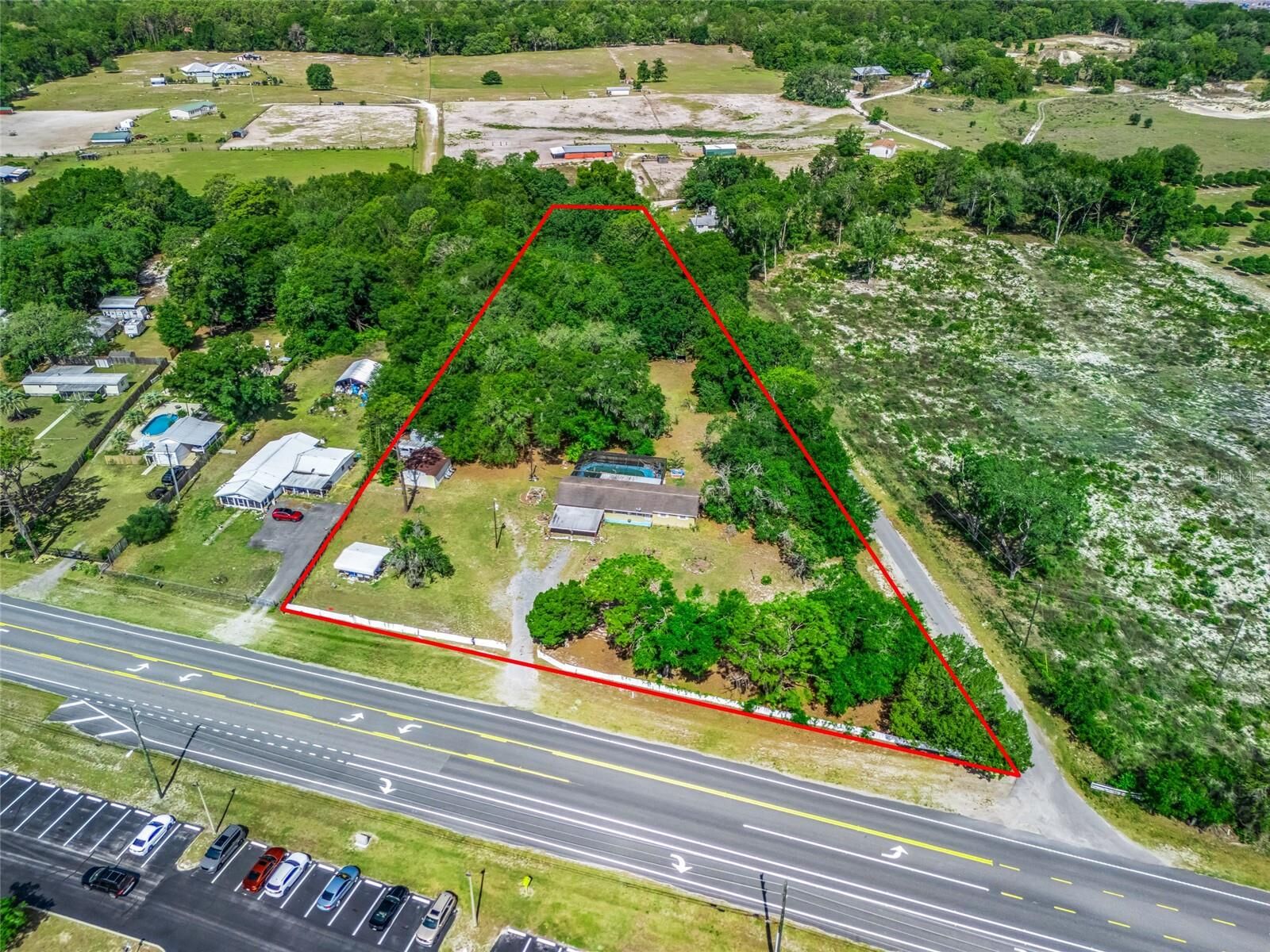 Property Photo:  1386 S US Highway 301  FL 33585 