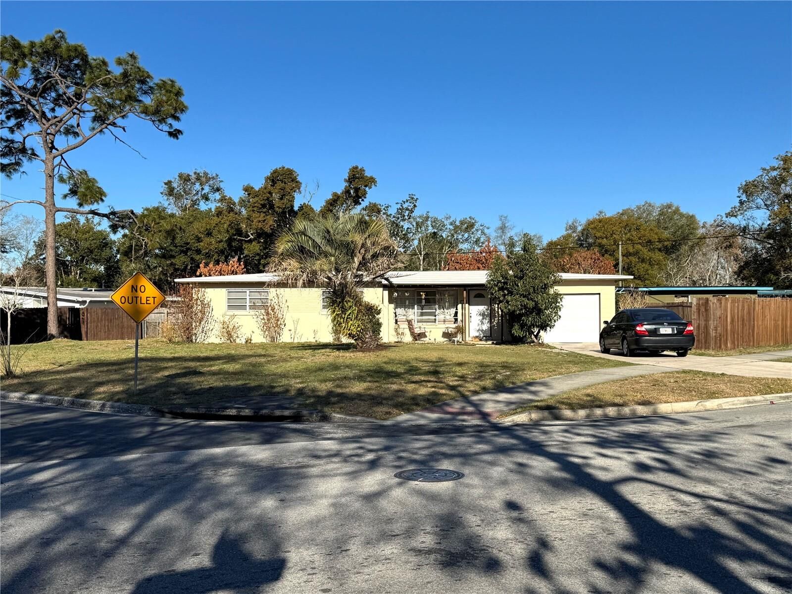 Property Photo:  504 S Oxalis Avenue  FL 32807 