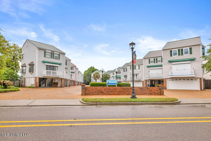 Property Photo: 255 E Scenic Drive MS 39571