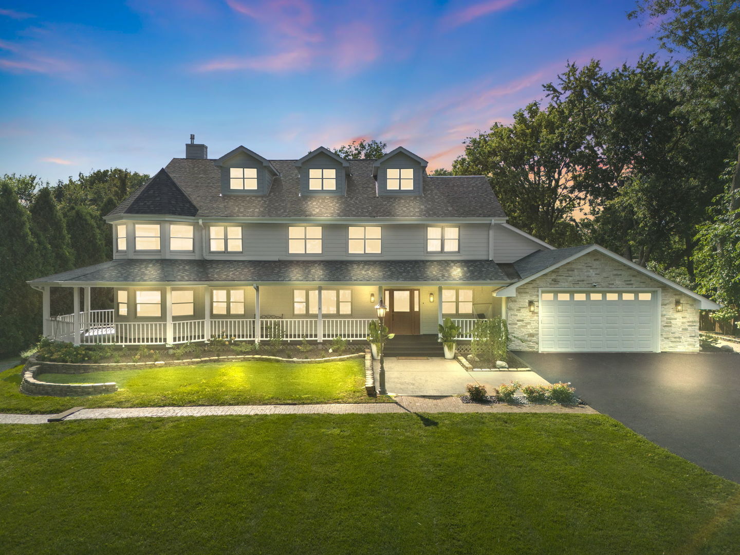 Property Photo: 8S452 Bell Drive IL 60565