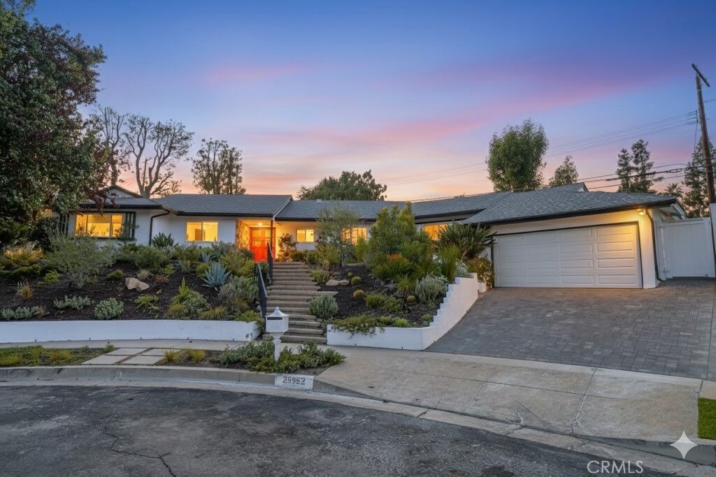 Property Photo:  23952 Nomar Street  CA 91367 