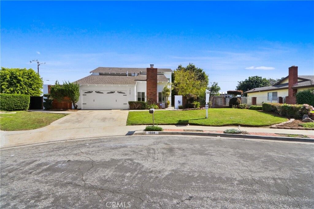 Property Photo: 1508 Hedgepath CA 91745
