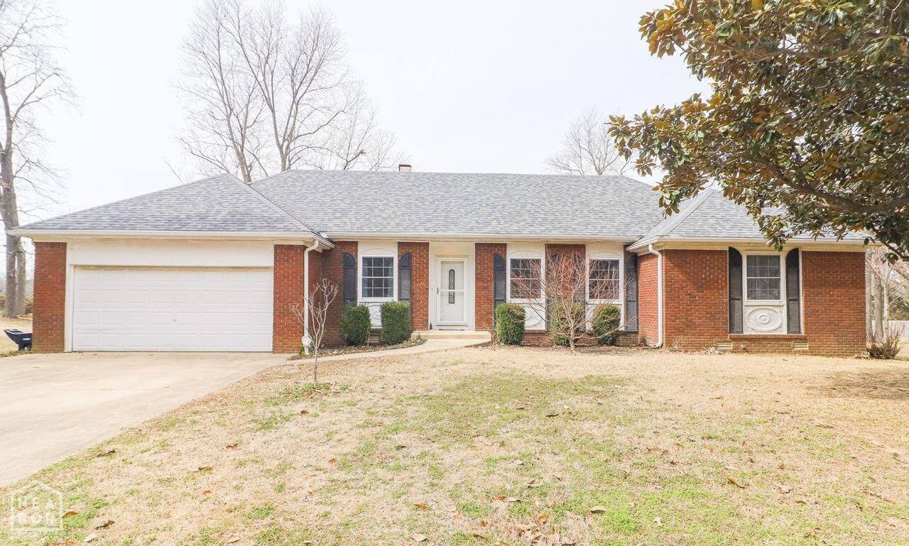 Property Photo:  411 Lynne Court  AR 72405 