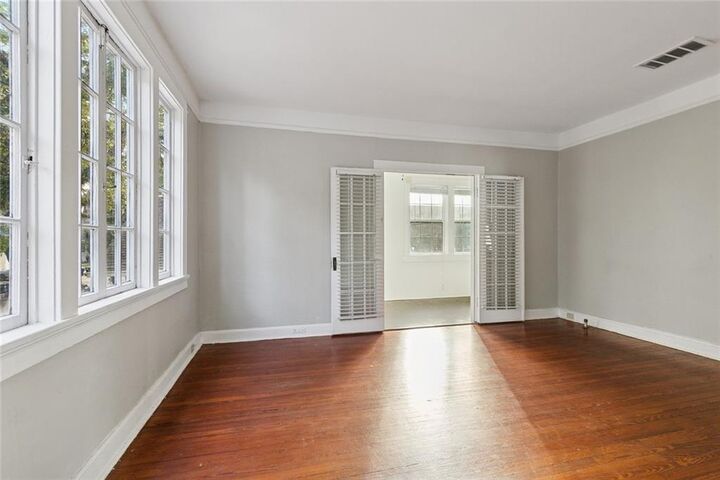 Property Photo:  2832 Palmer Avenue Up  LA 70118 