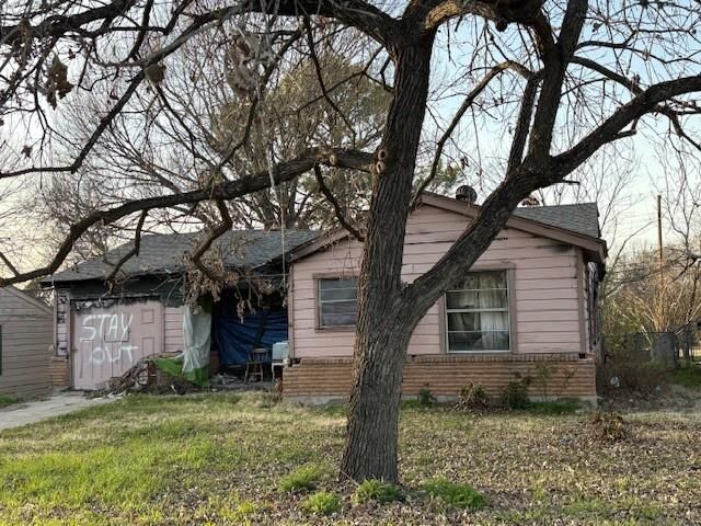 Property Photo:  1218 Joly Street  TX 75119 