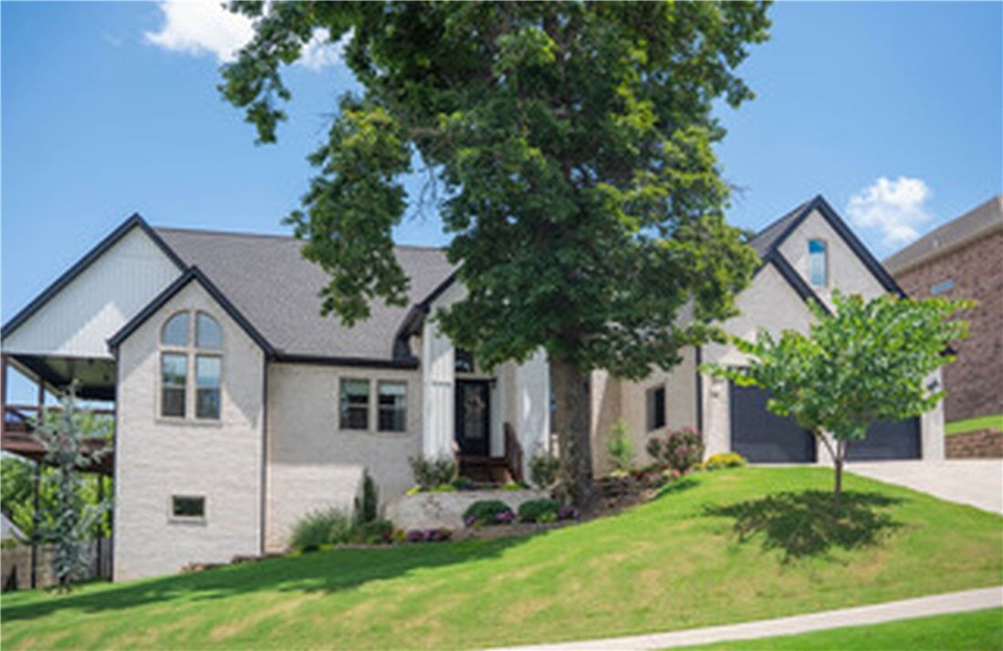 Property Photo: 3706 NW Riverbend Road AR 72712