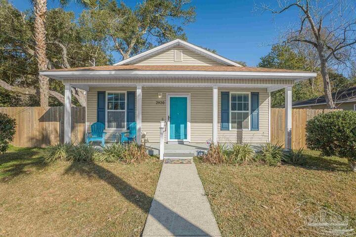 Property Photo:  2920 W Gonzalez St  FL 32505 