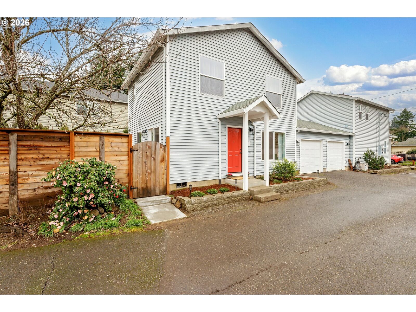Property Photo: 3031 SE 89th Ave OR 97266