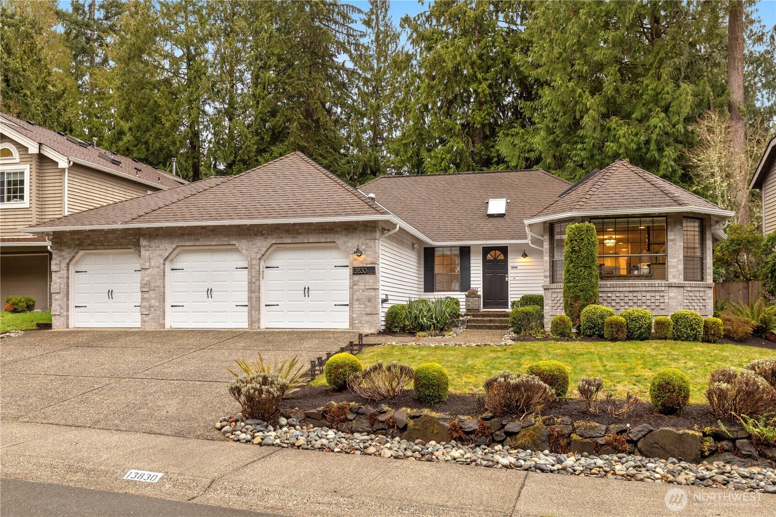 Property Photo:  13830  173rd Avenue NE  WA 98052 