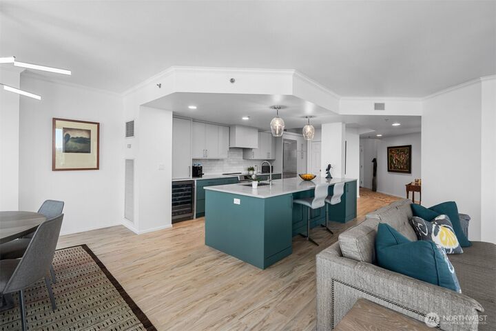 Property Photo: 177 107th Avenue NE 1906 WA 98004