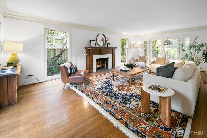 Property Photo: 625 34th Avenue E WA 98112