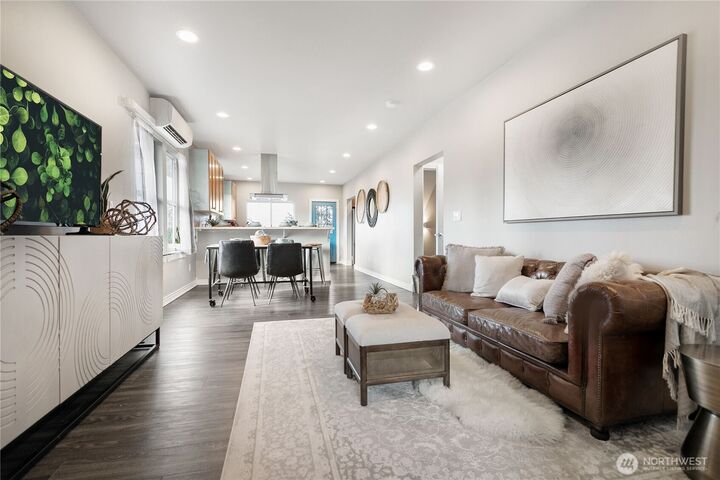 Property Photo: 2409 Huron Street WA 98229