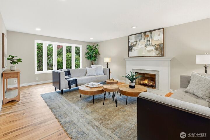 Property Photo: 7006 125th Avenue SE WA 98056