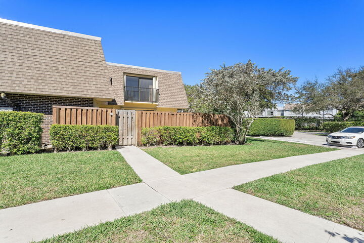 Property Photo: 2893 SW 22nd Circle 46C FL 33445
