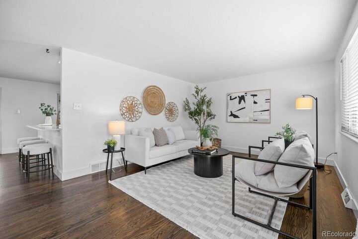 Property Photo:  1528 S Jamaica Street  CO 80012 