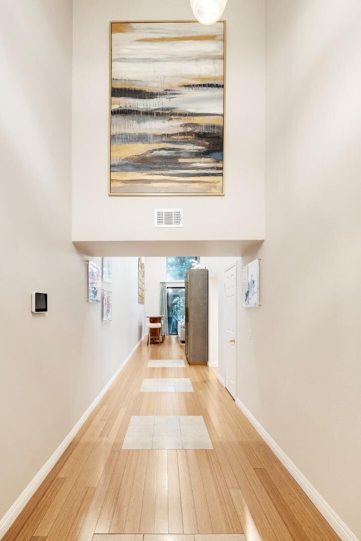 Property Photo:  420 Esplanade 4  CA 90277 