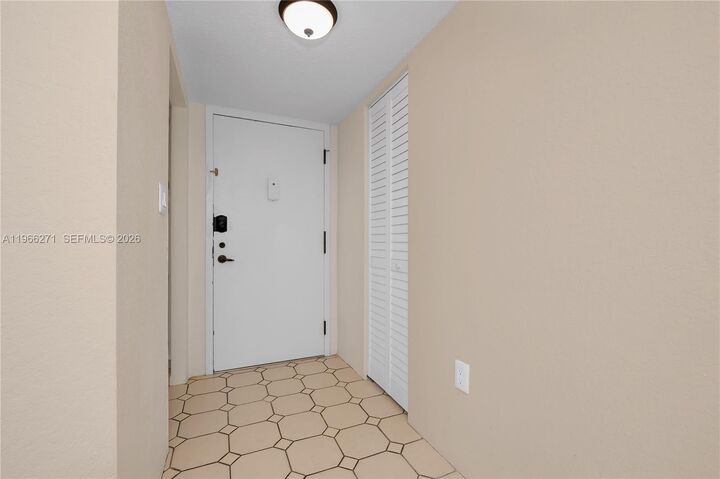Property Photo:  1400 Saint Charles Place 420  FL 33026 